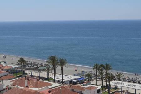 Gran Atico Al Lado De La Playa Apartment Torrox Luaran gambar