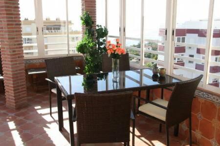 Gran Atico Al Lado De La Playa Apartment Torrox Luaran gambar