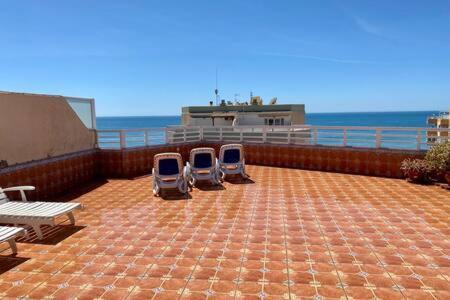 Gran Atico Al Lado De La Playa Apartment Torrox Luaran gambar
