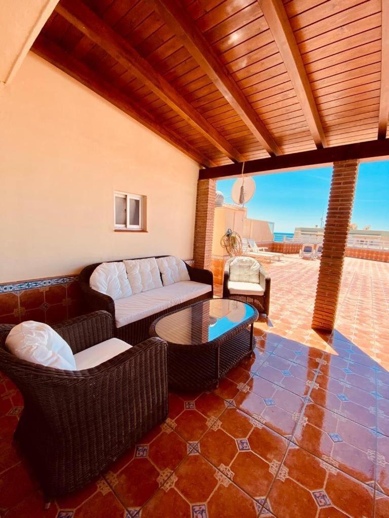 Gran Atico Al Lado De La Playa Apartment Torrox Luaran gambar